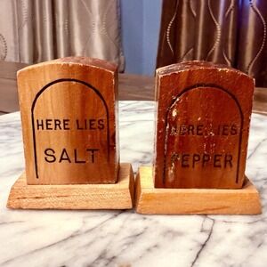 VTG Souvenir MCM Wood Tombstone Graveyard Salt Pepper Shakers Paris Tennessee